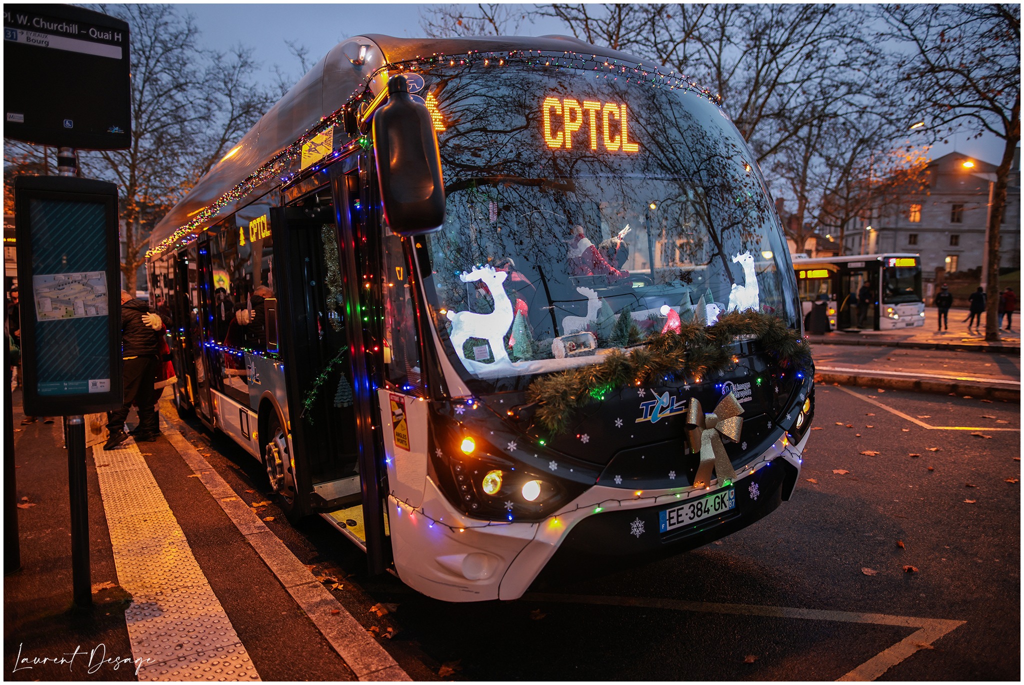 Bus de Noël décoré